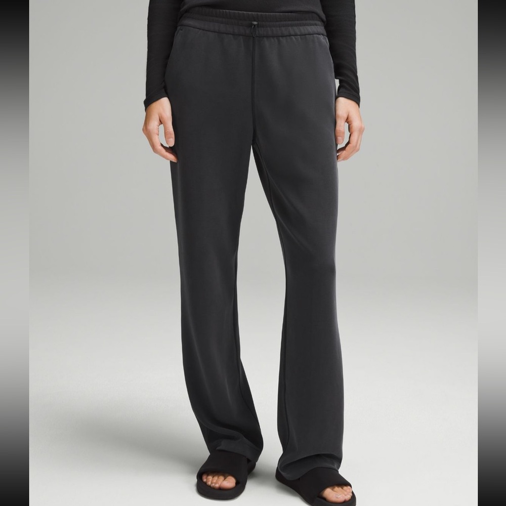 Lululemon softstreme high-rise pant 26” inseam size 10
